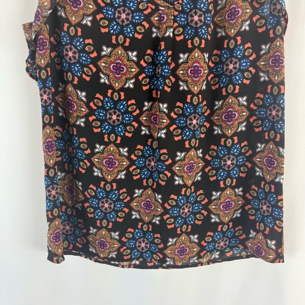 Philosophy BL Kaleidoscope Multicolor
Short Sleeve Semi Sheer V-neck XS - Picture 4 of 11